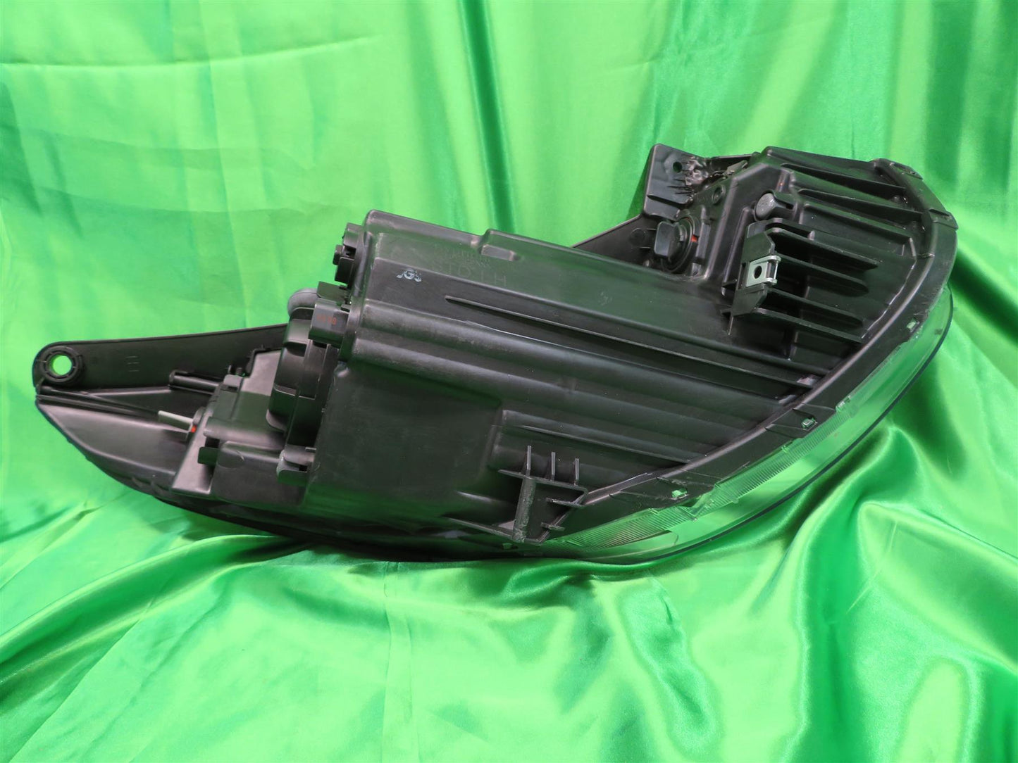 9-13 Tuscon Left Headlight Assembly Composite 921012S050