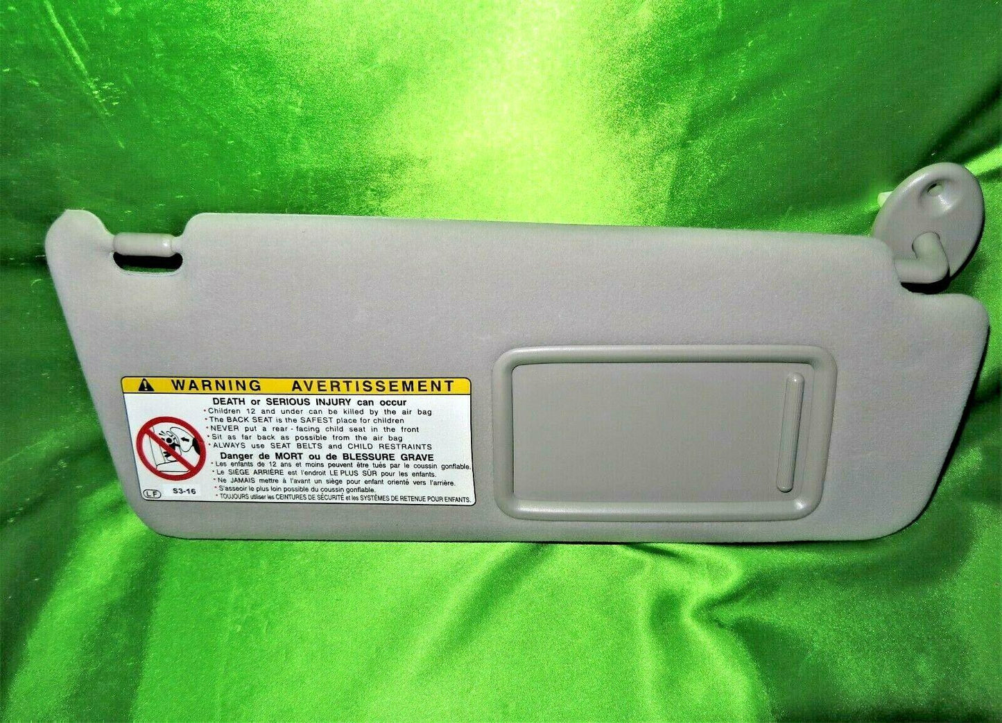 09-12 ES350 Right Sun Visor Grey 7431033A51A1
