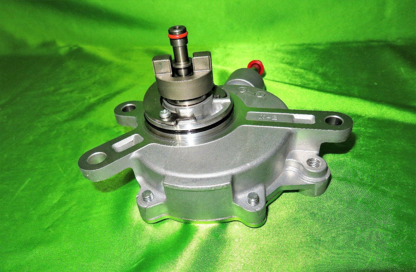 16-21 GS IS Series RC Vacuum Pump Engine Mounted 2930031021