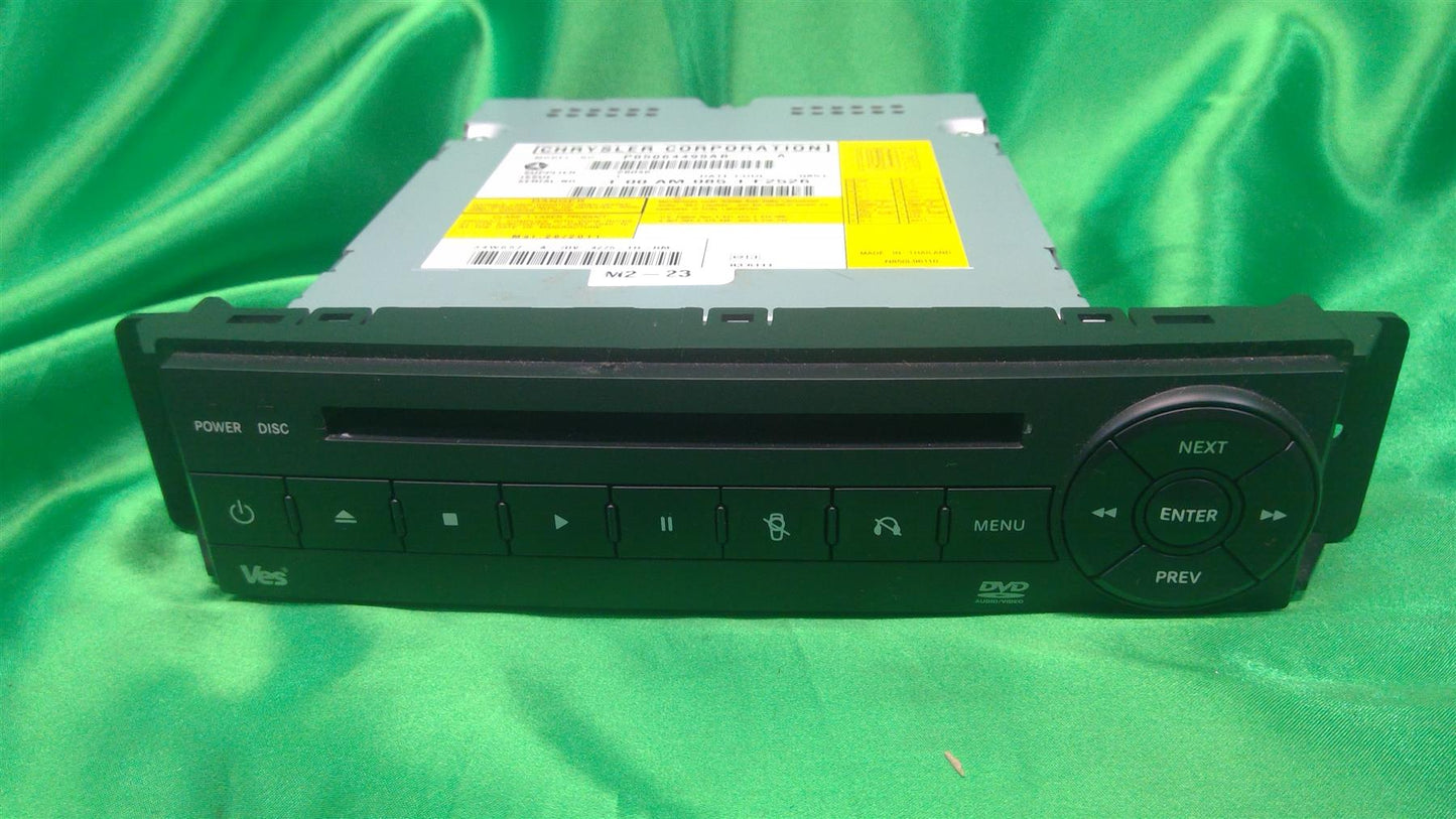 09-14 Routan AM/FM/CD Player/Radio Receiver 7B0035123