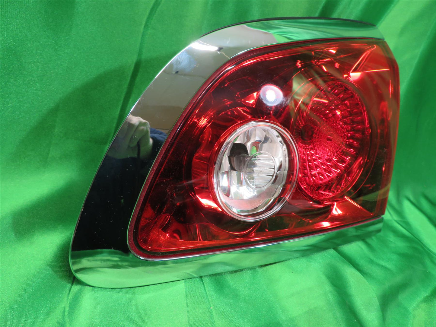 08-12 Enclave Right Backup Light/Taillight 25889252