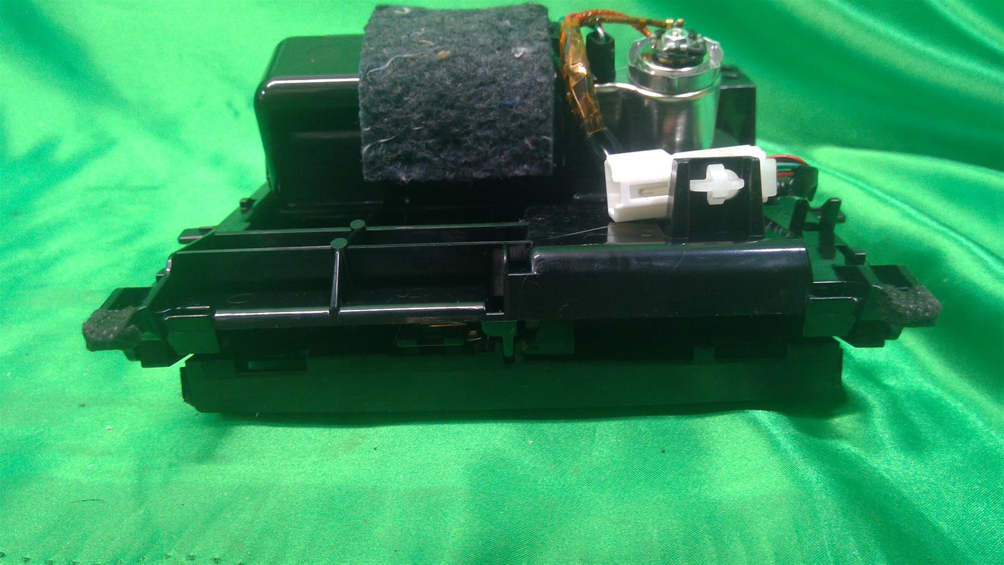 06-13 IS250 IS250C IS350 IS350C ISF Front Ash Tray 7410253020