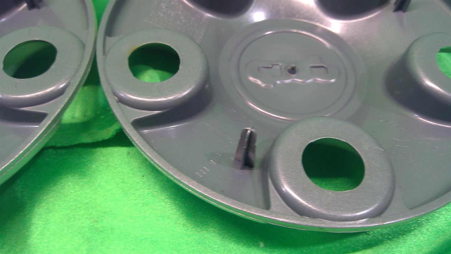 07-17 Wrangler Jeep Logo Silver Center Wheel Cap-set of 4 1AH90TRMAC