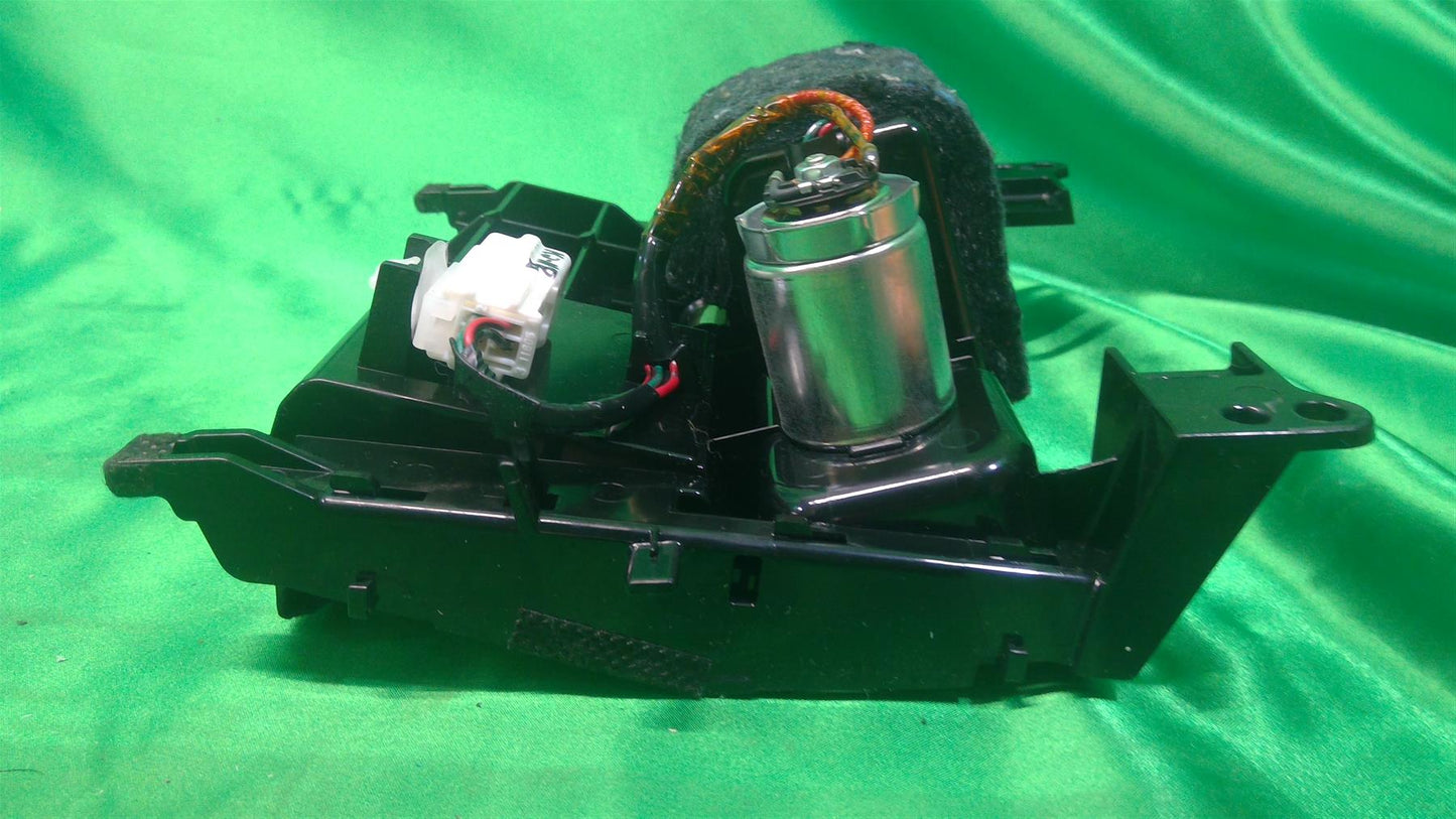 06-13 IS250 IS250C IS350 IS350C ISF Front Ash Tray 7410253020
