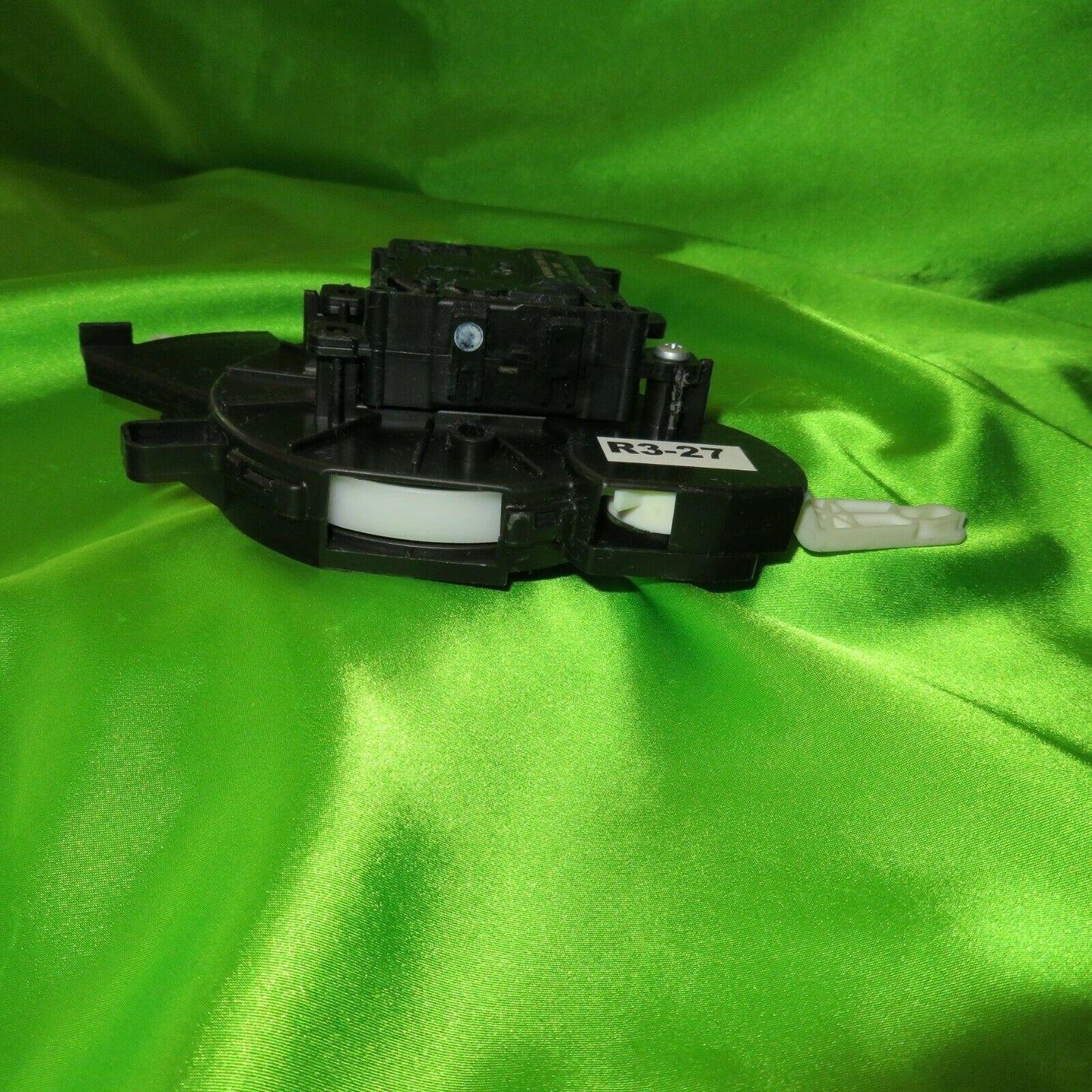 02-08 Camry HVAC Blend Door Actuator 8710606110