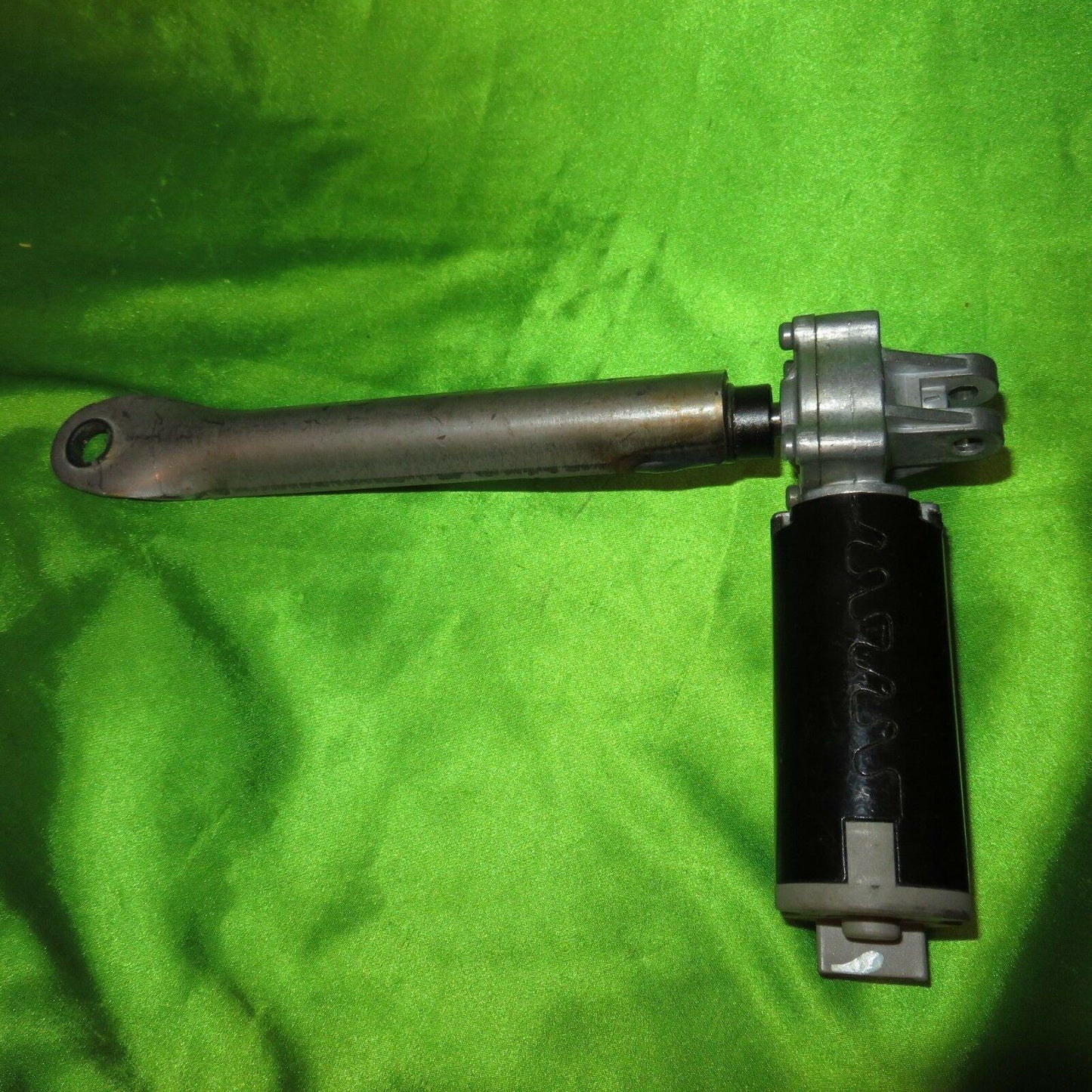 11-15 CTS CTS-V Coupe Right Front Lift Seat Motor 4407924322H
