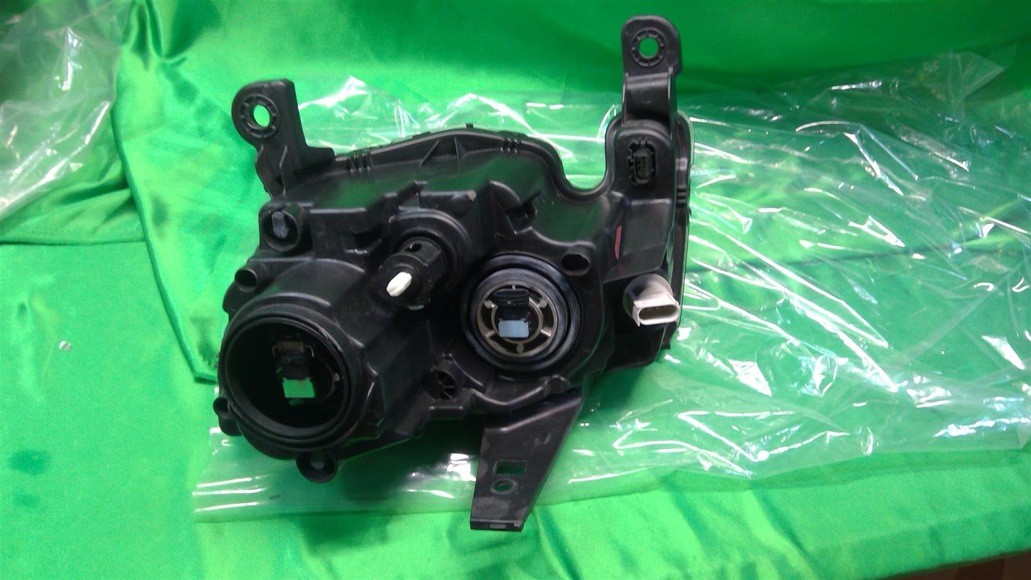 16-18 Grand Cherokee Right halogen Headlight 68266646AF