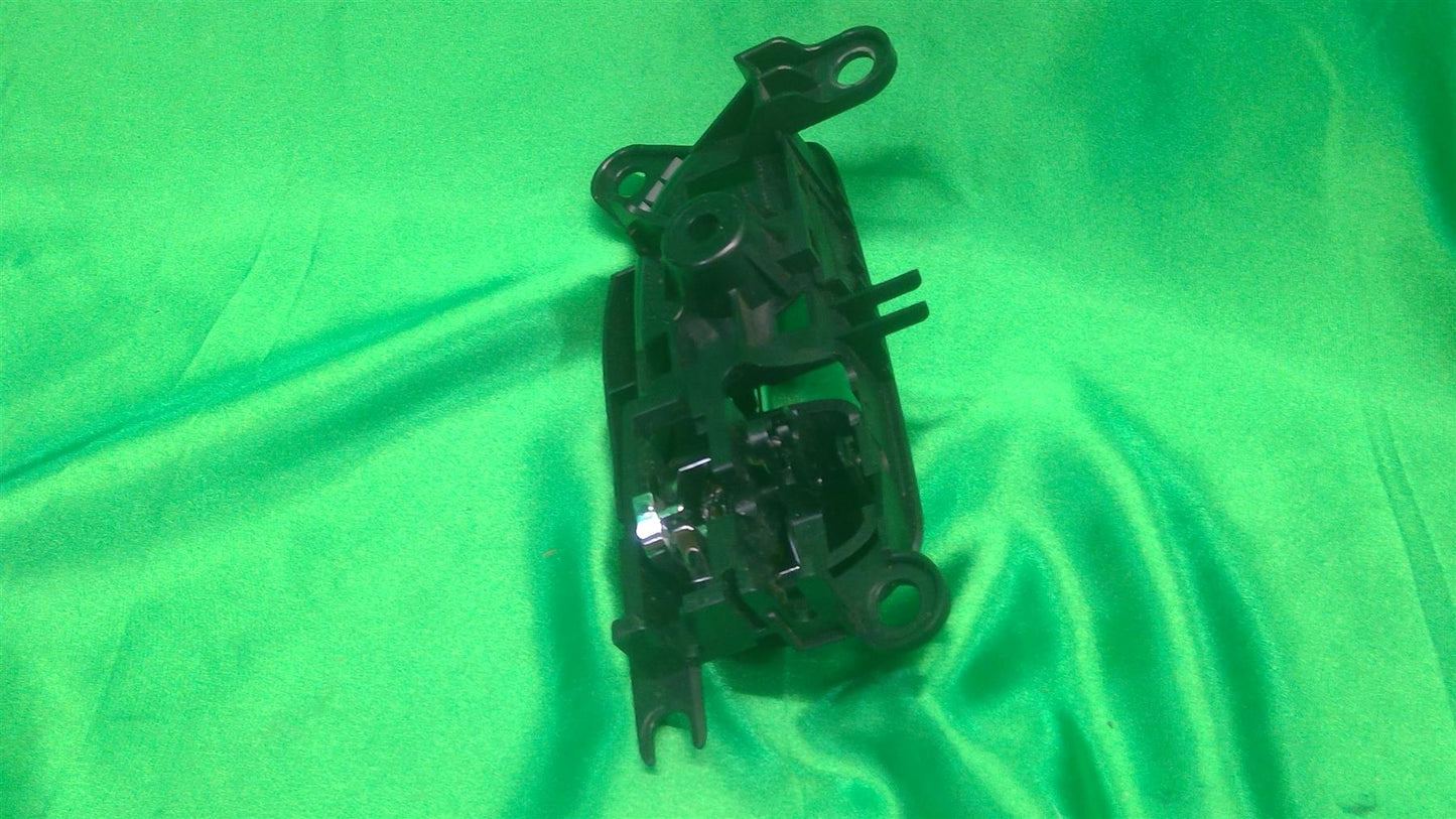 06-13 GS300 GS350 GS430 GS450h GS460 ISF IS250 IS350 Lt Inside Door Assembly 6920830050C0