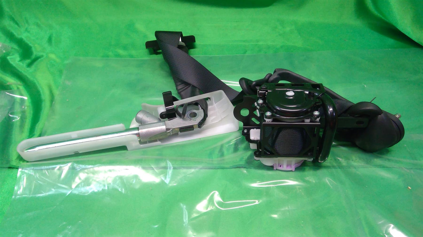 17-22 Q60 Left Front Lap & Shoulder Seat Belt 868855CA0A