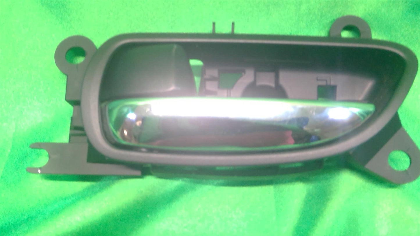 06-13 GS300 GS350 GS430 GS450h GS460 ISF IS250 IS350 Lt Inside Door Assembly 6920830050C0