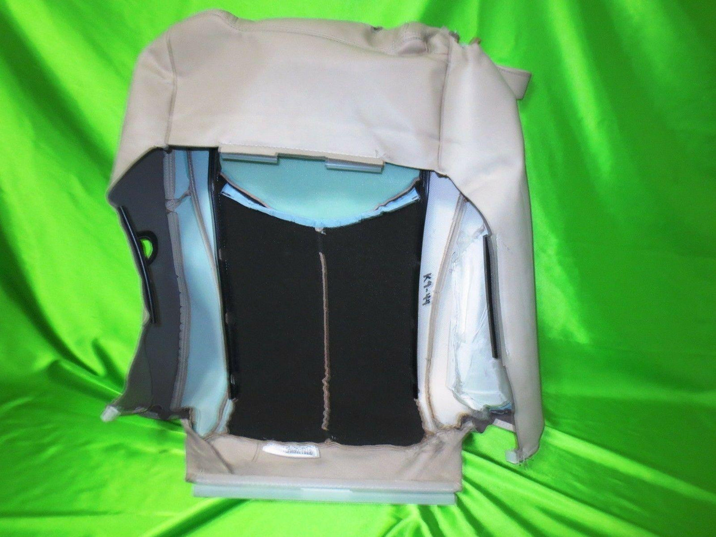 09-11 G37 Convertible Right Seat Back Cover 87620JJ80B