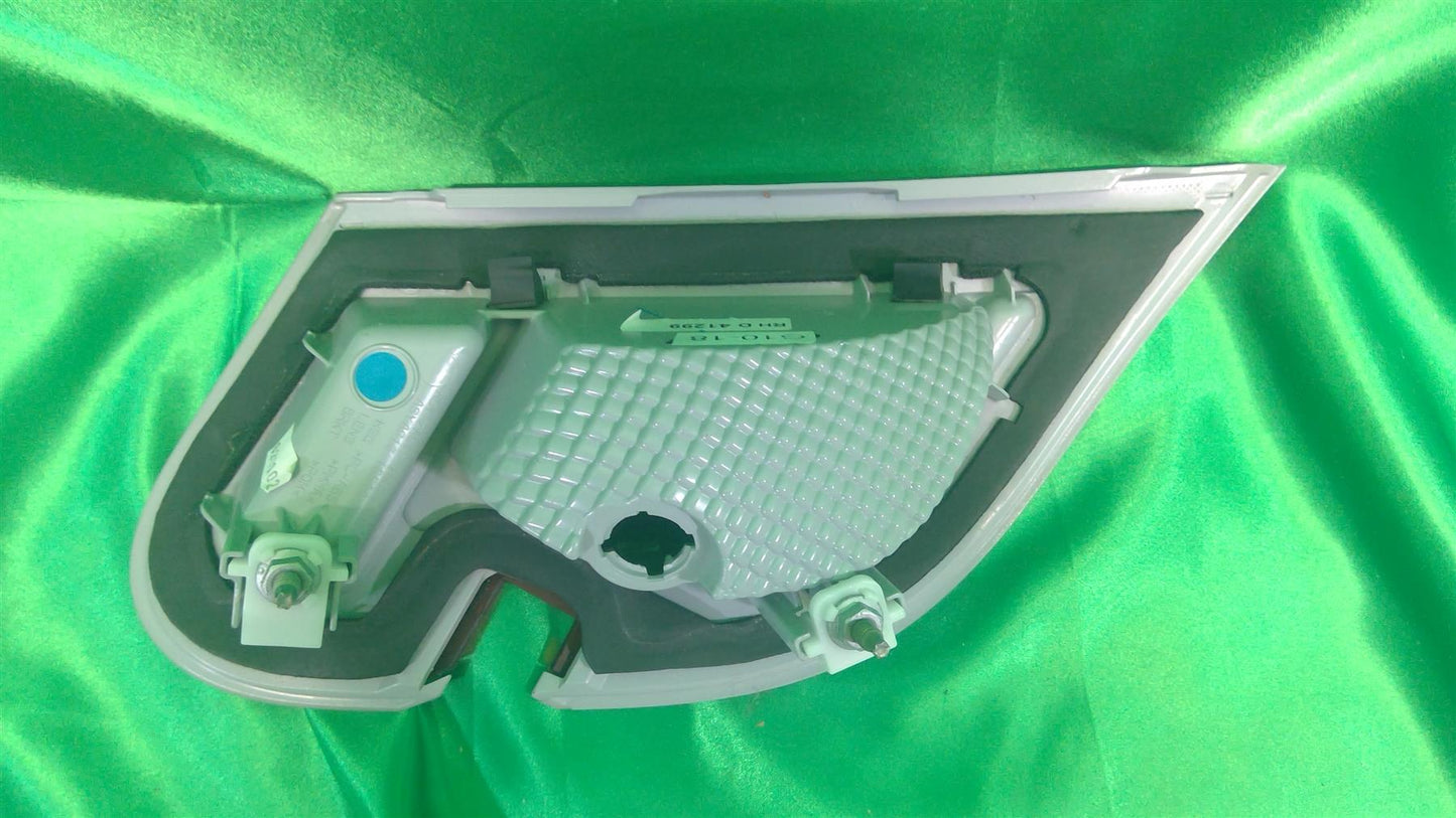 10-12 Taurus Right Inner Chrome Tail Light AG1Z13404K