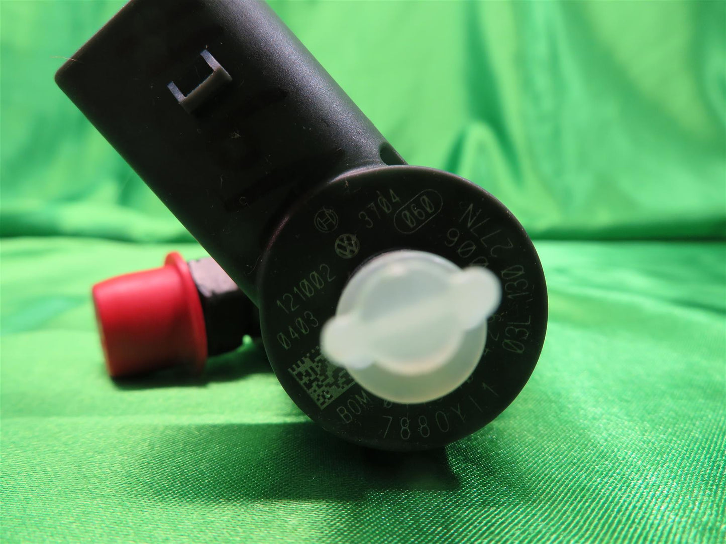 12-15 Passat 2.0L Diesel Injector Remanufactured 03L130277R