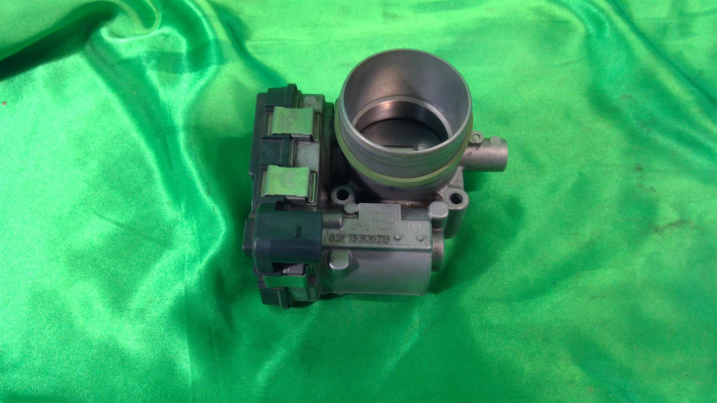 13-18 Jetta Fuel Injection Throttle Body 03F133062B