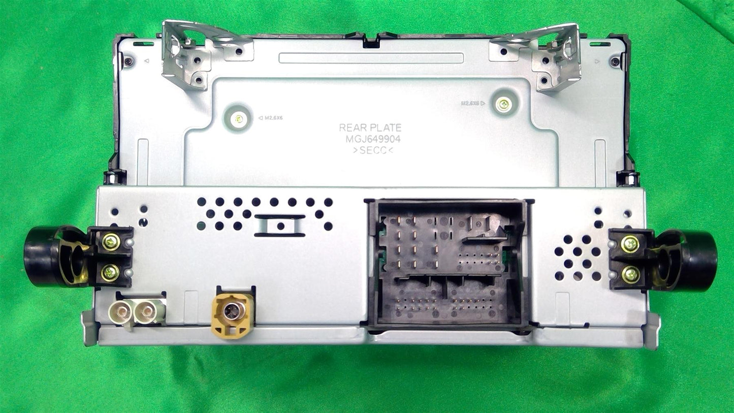 21-22 Atlas Tiguan AM/FM/CD/GPS Nav Radio Display AS IS 3CN035869