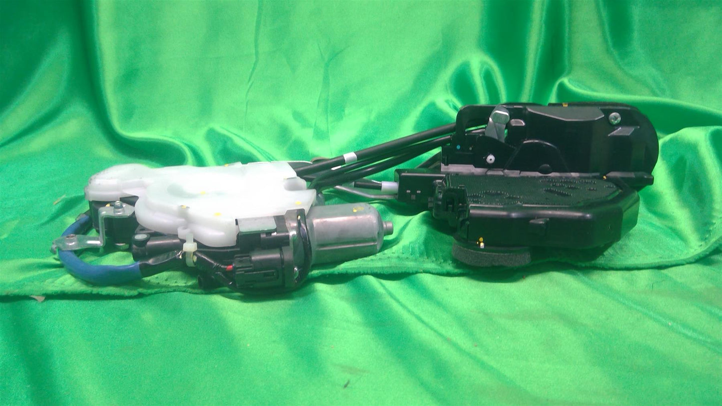 09-20 LS460 LS460L LS600hL Right Rear Door Lock Assy 6905050110