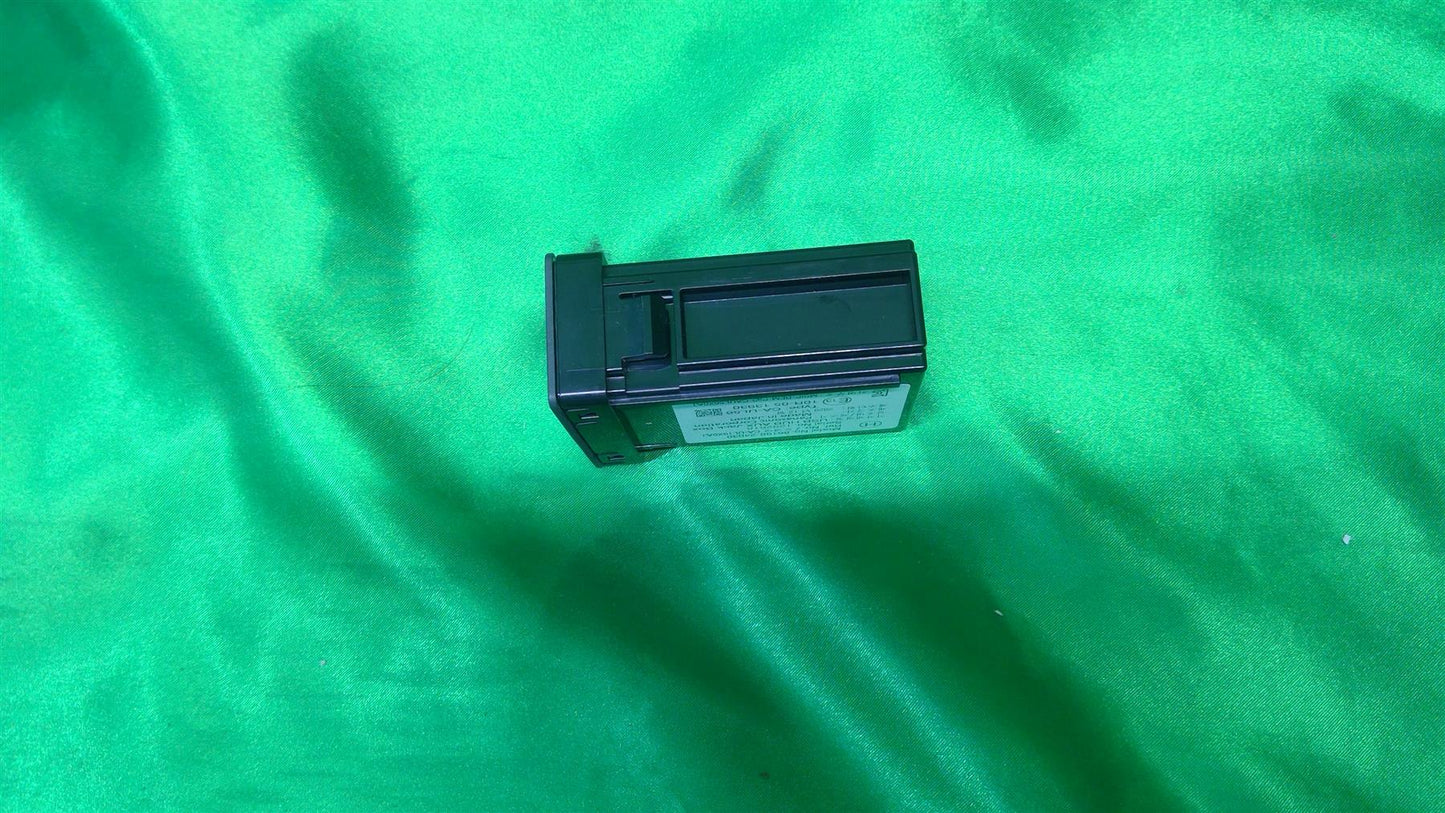 20-24 IS RC GX RX NX Stereo Adaptor 8619024030