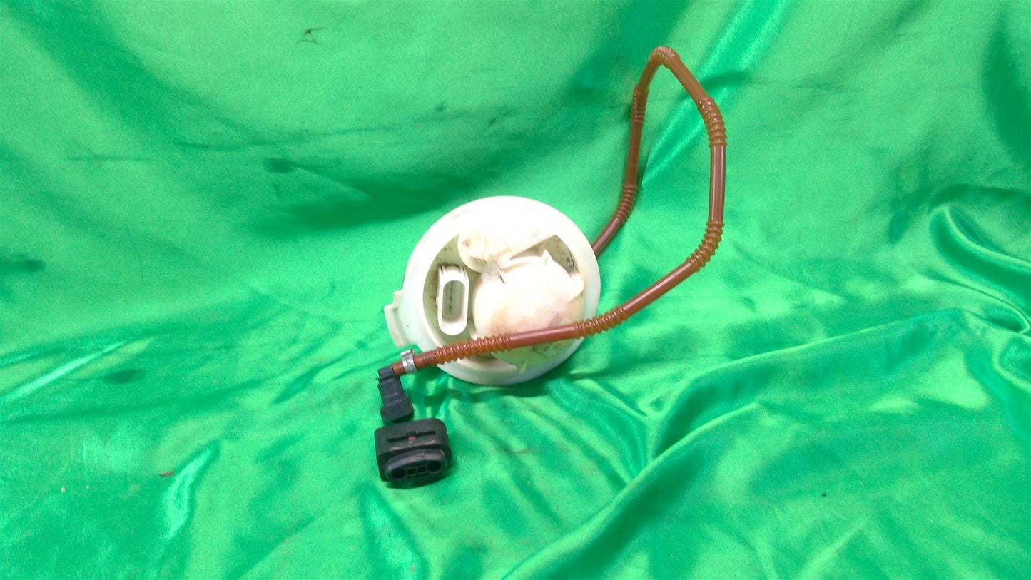 04-07 Toureg Fuel Pump 7l0919679