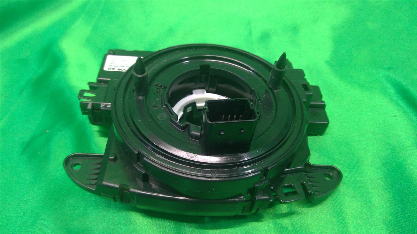 16-21 Jetta GLI Passat Clockspring 5KD953569BC
