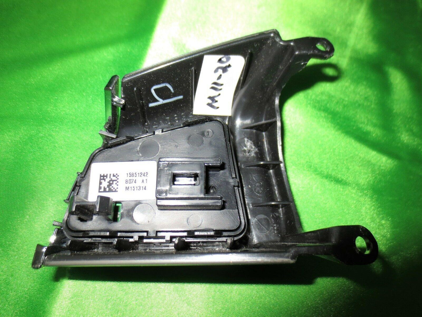 08 XLR Steering Wheel Radio Control 15851242