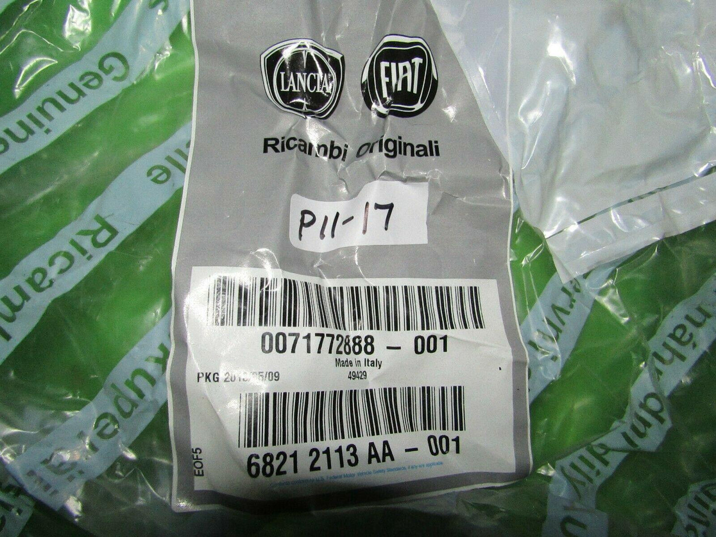 2015 Fiat 500L Front Seat Cushion Cover 68212113AA