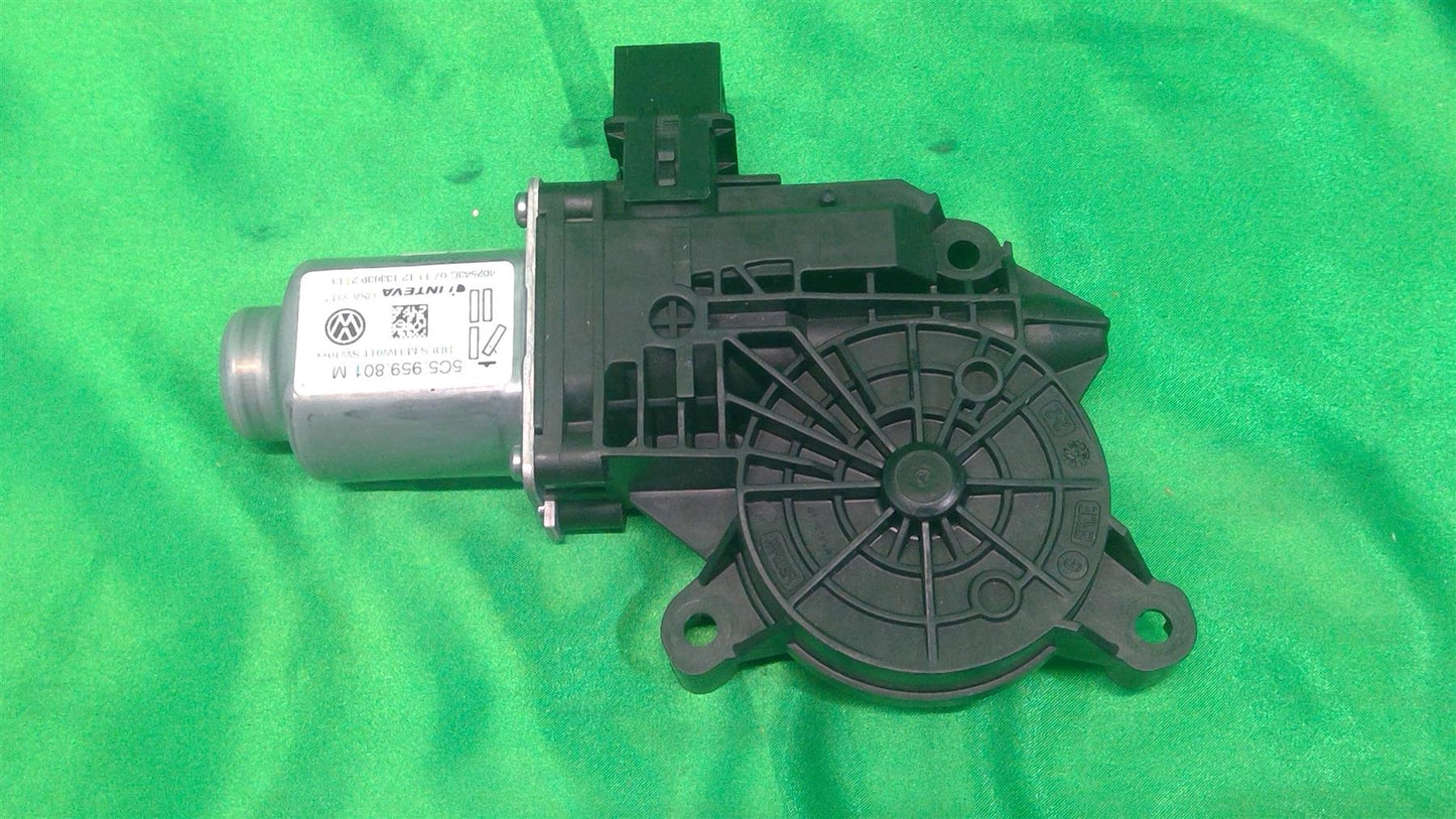 12-18 Beetle Left Front Window Motor 6R0959801APZ01