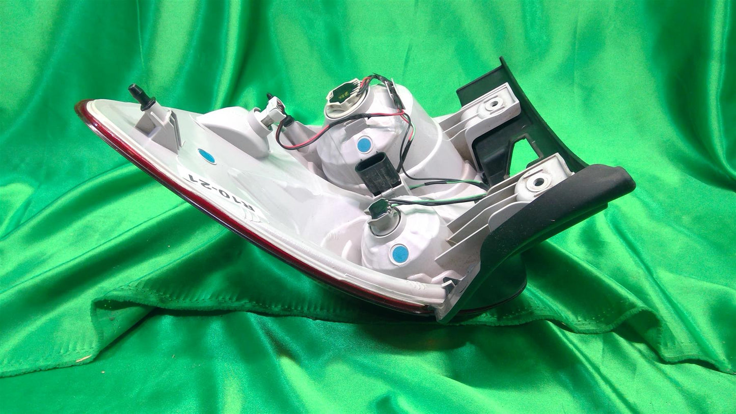 10-15 Equinox Left Tail Light Assembly 23267748