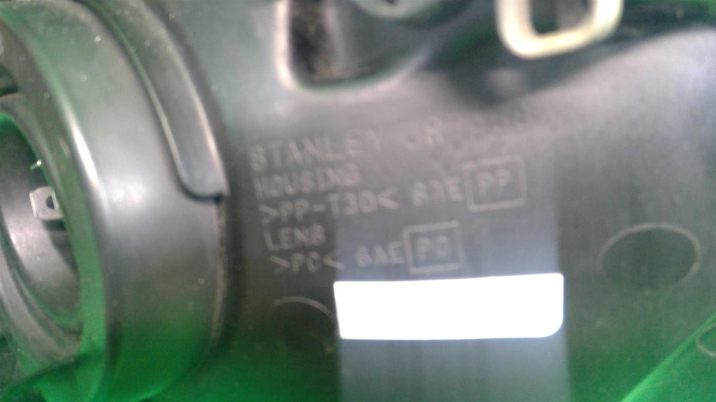 00-02 Eclipse GT GS RS Left Headlamp MR496321