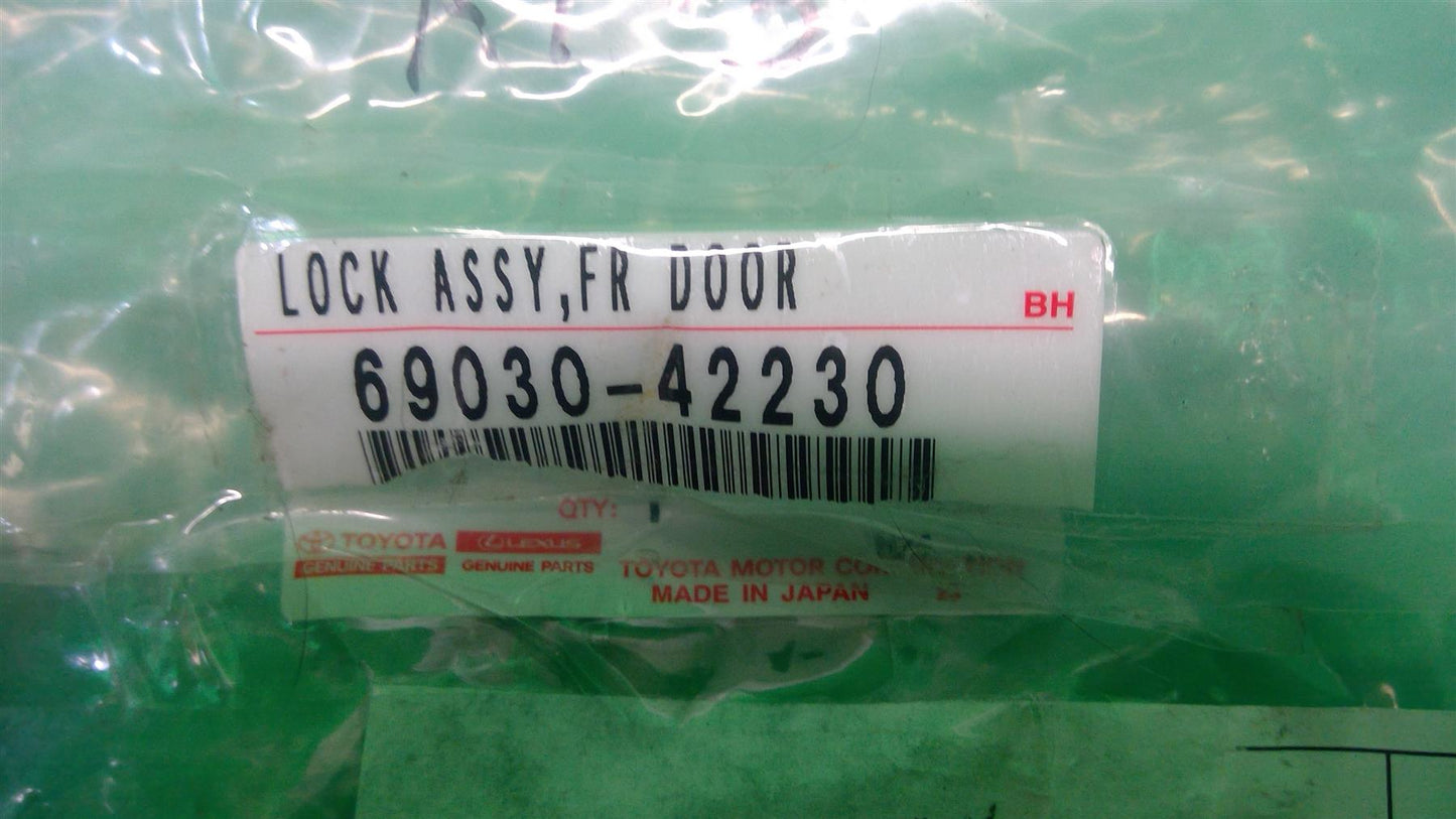 08-22 Scion 4Runner Camry Corolla Highlander Land Cruiser Prius RAV4 Rt Fr Door Lock Assy 6903042230
