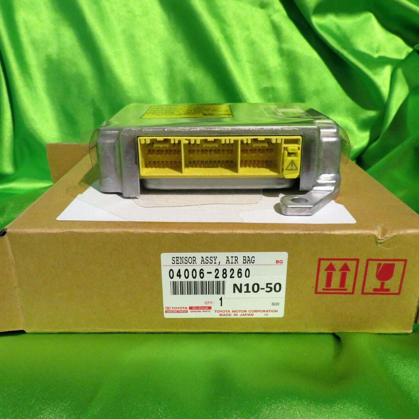 04-06 GX470 SRS Body Control Module 0400628260