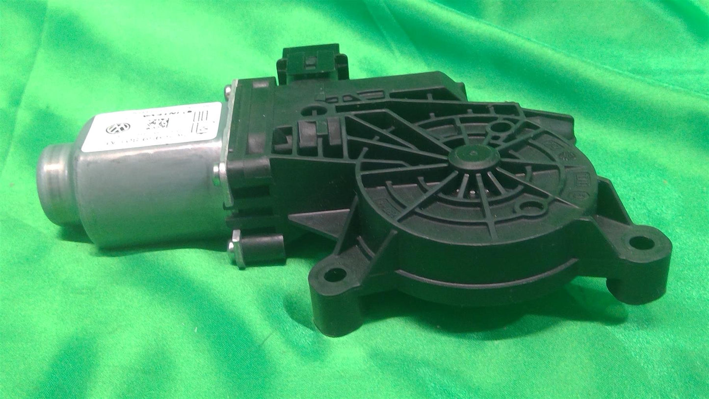12-18 Beetle Left Front Window Motor 6R0959801APZ01