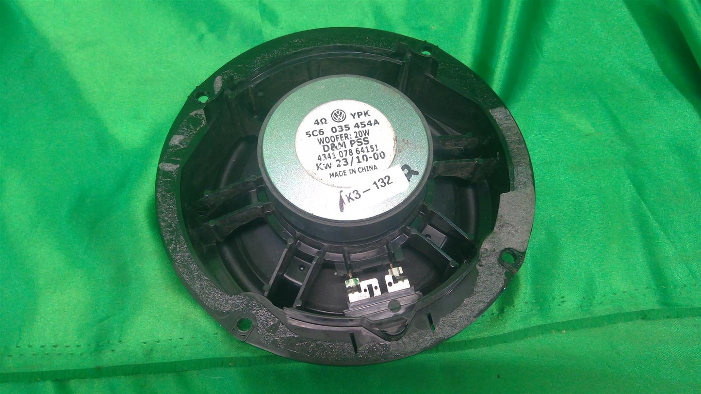 11-22 Jetta Passat Speaker 5C6035454B