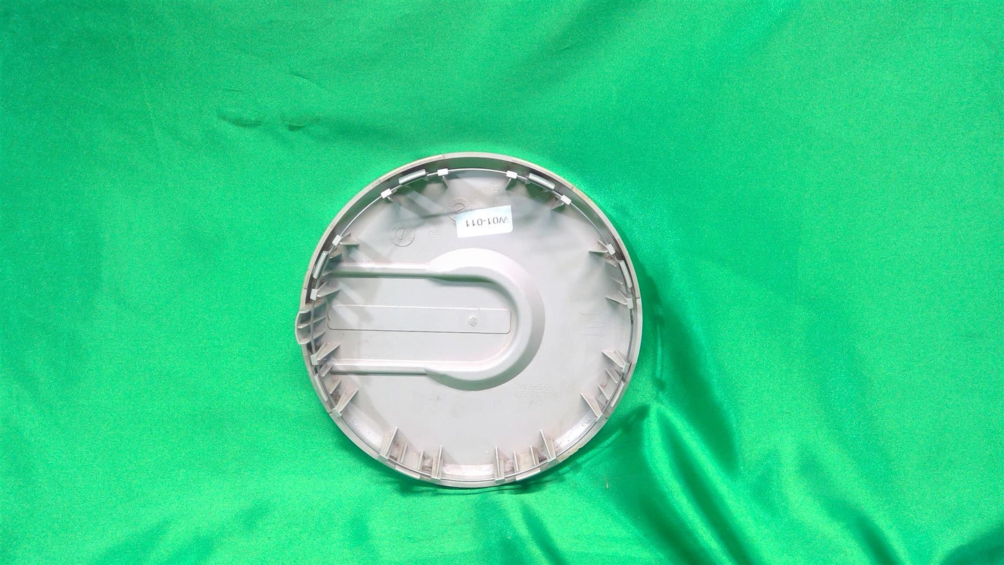 03-07 H2 OEM Wheel Center Cap - Used with Scratches 09594461
