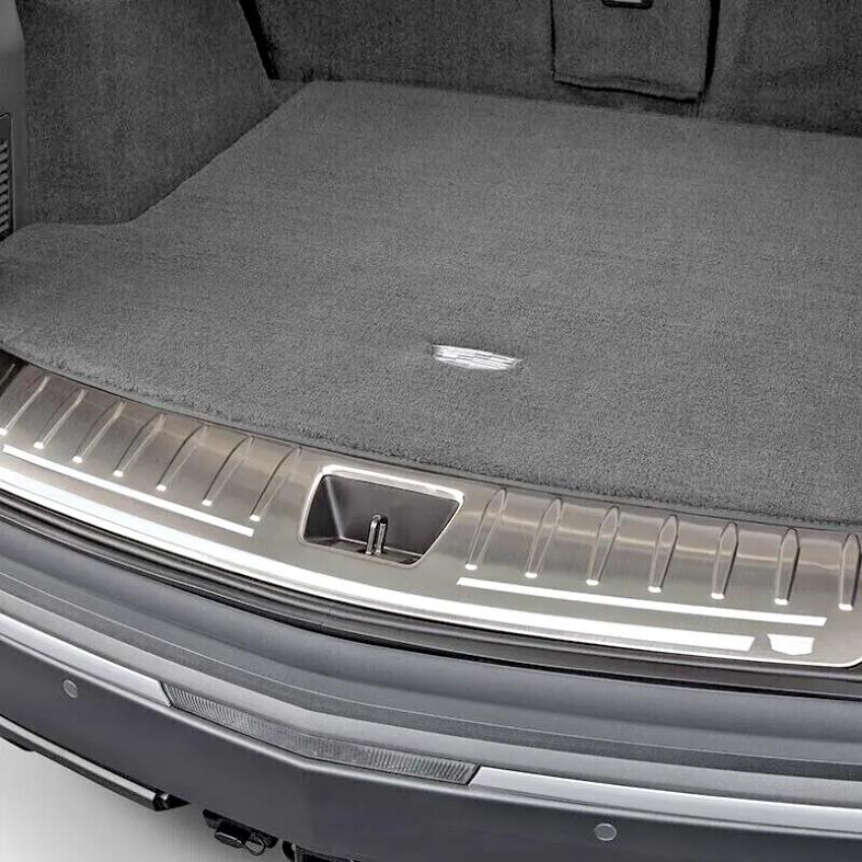 17 22 XT5 LED Illuminated Cargo Sill Plate 84237103