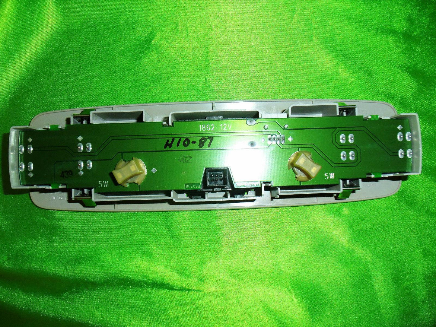 07-09 Q7 Gray Map Dome Light 4L0947112B