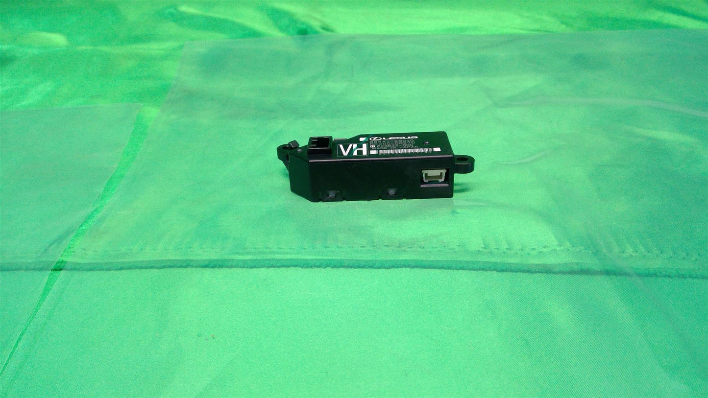 16-24 Lexus--See Fitment-Steering Vibration & Heater Computer 864A148011