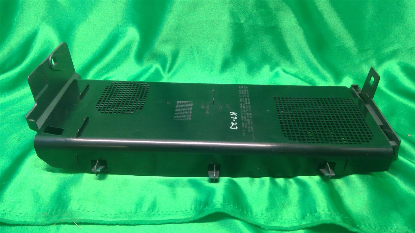 10-12 Range Rover Right Front Air Vent Fender Grille Shield Cover AH4216A414BB