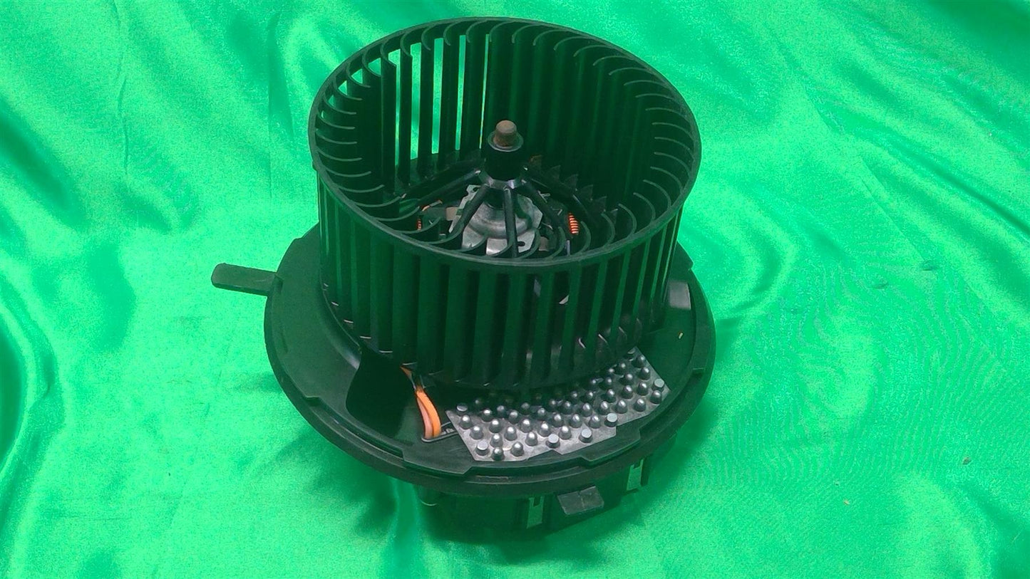 18-21 Passat Beetle HVAC Blower Motor 561820015E