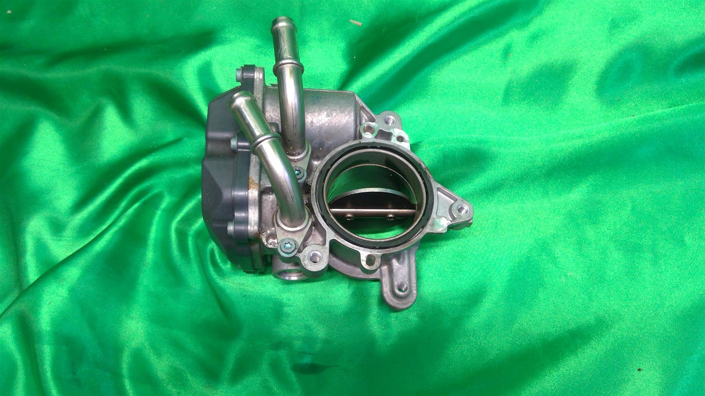 2015 Beetle Golf Jetta Passat SportWagen Fuel Injection Throttle Body 04L128063T
