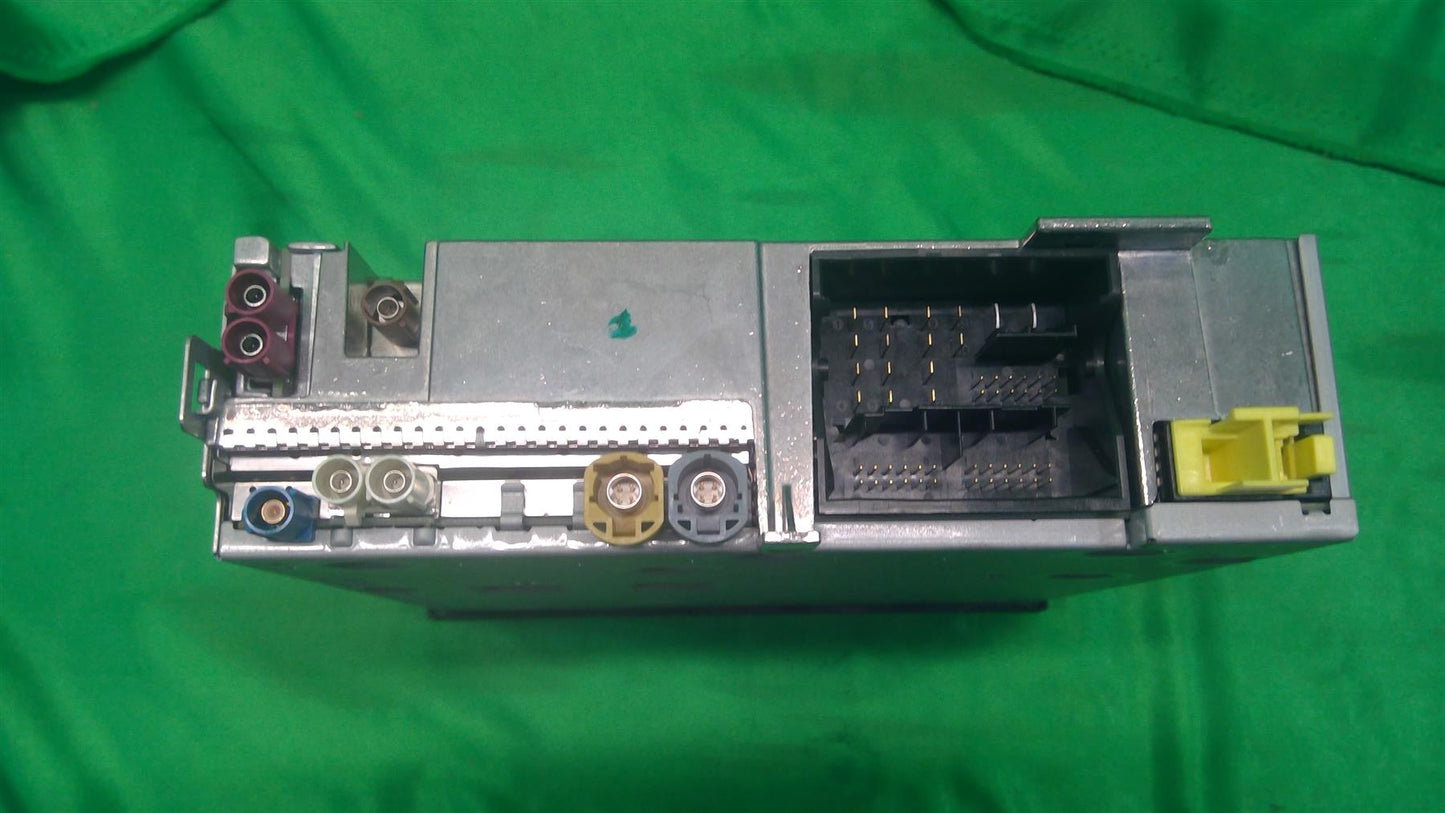 15-16 A3 etron S3 Multi-media Radio 8V0035038