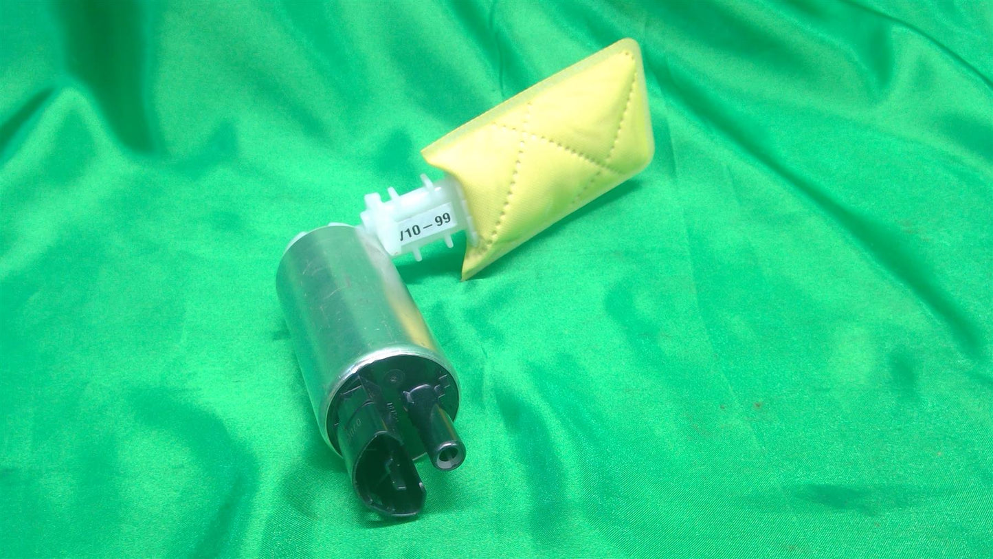 16-22 RX450h Fuel Pump w/Filter 2322031600