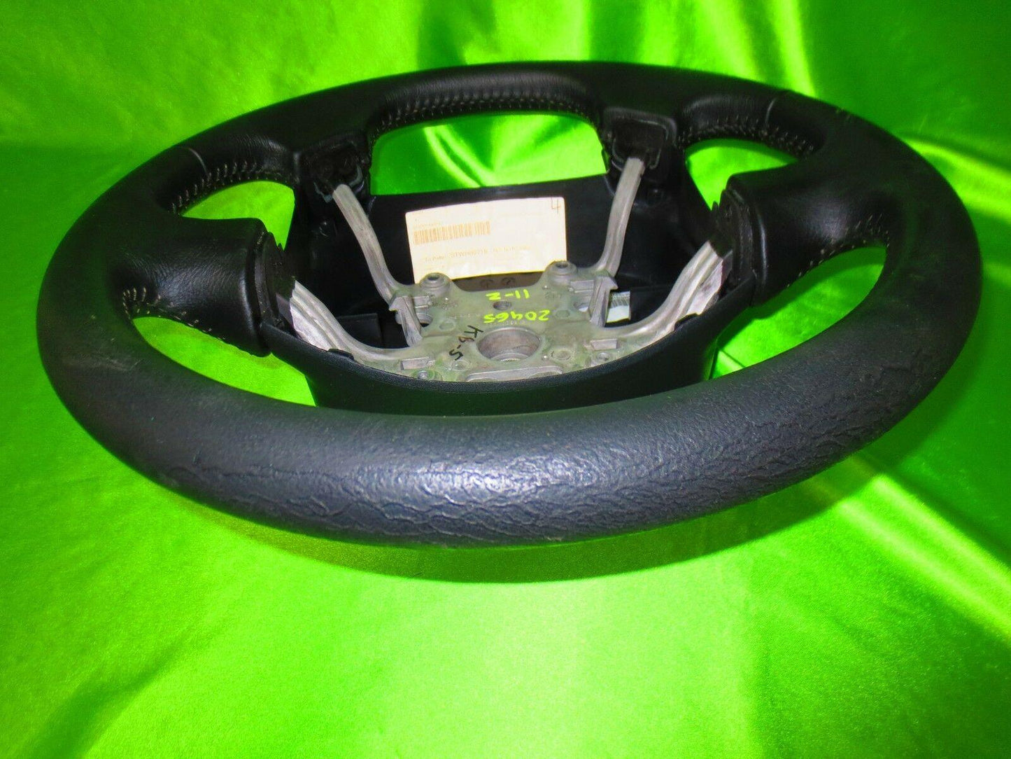 05-09 Range Rover Sport LR3 Leather Steering Wheel LR017037