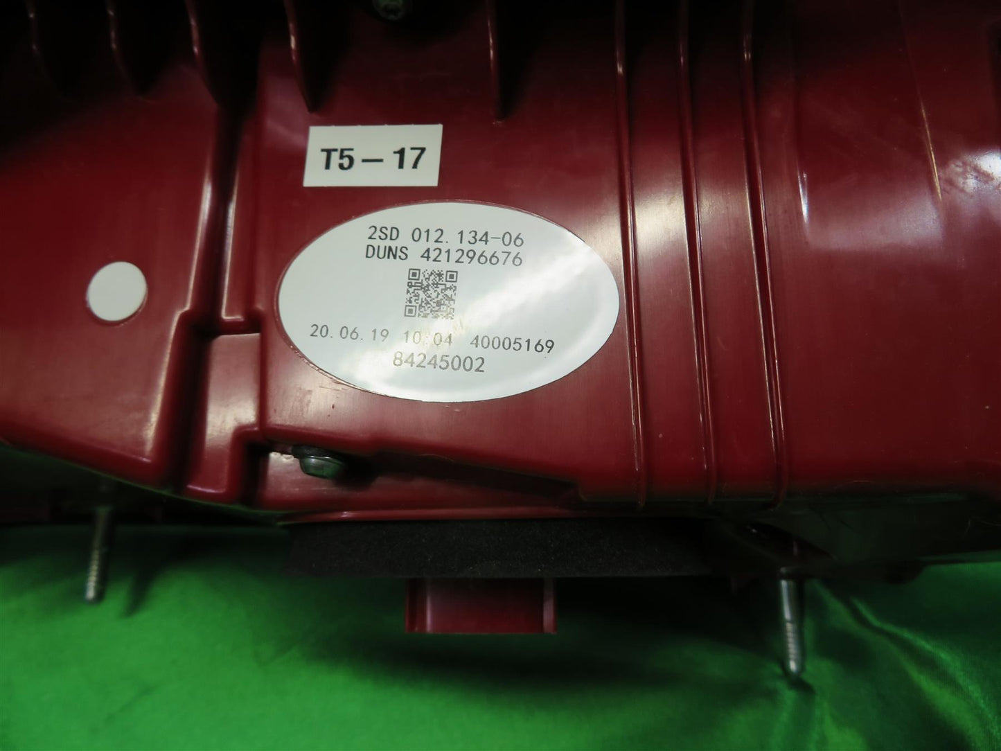 17-21 XT5 Sport Right LED Taillamp 84245002