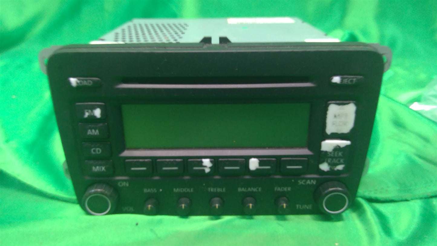 06-09 Jetta Golf EOS Rabbit GTI AM/FM/CD/Radio 28031256