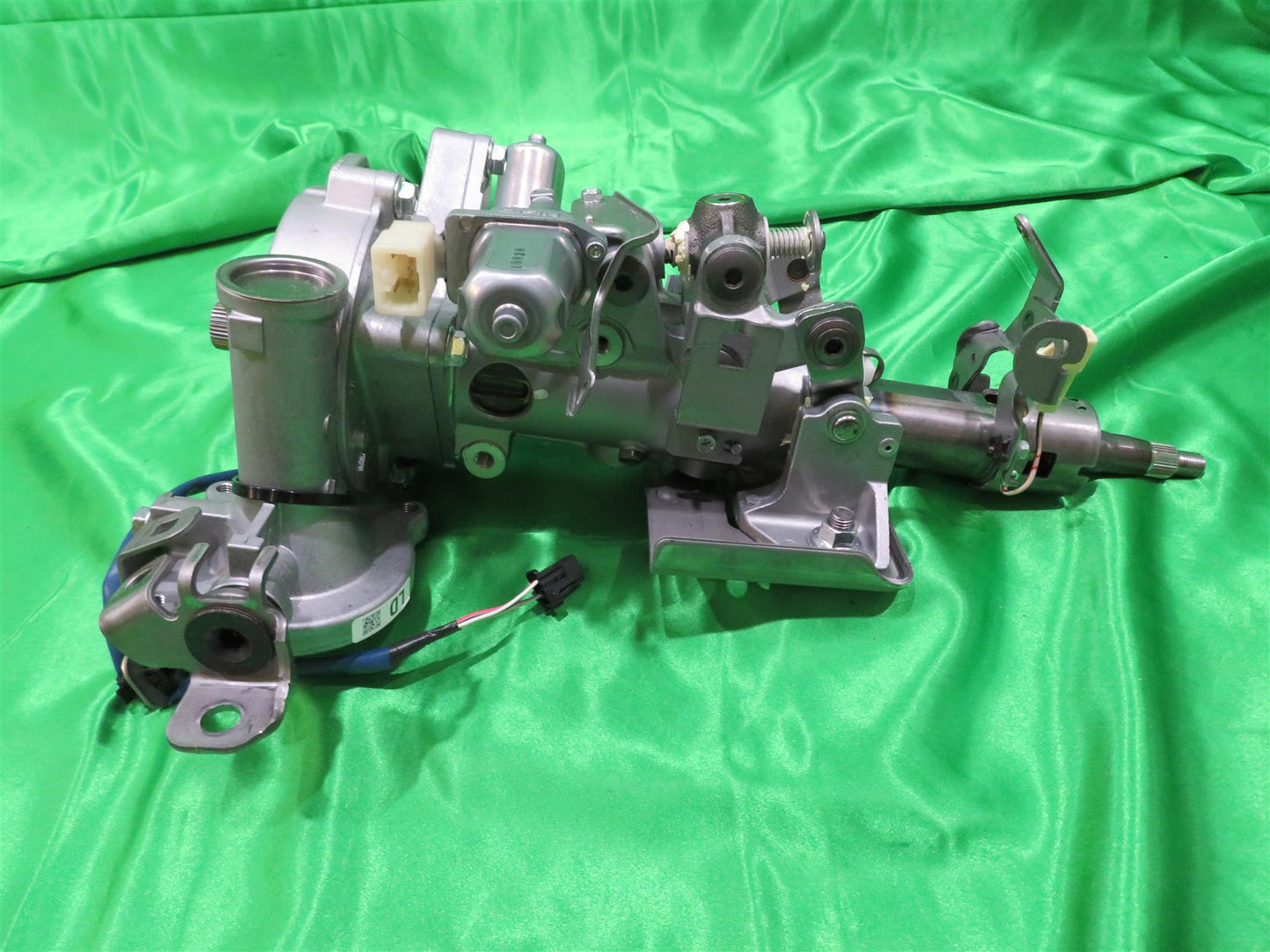 13-20 E300h ES350 Steering Column Power Tilt 4520A33101