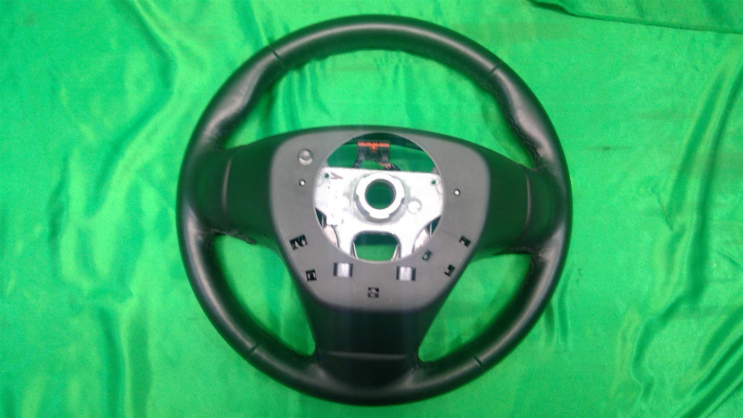 13-19 ATS CTS Leather Wrapped Steering Wheel 84304439