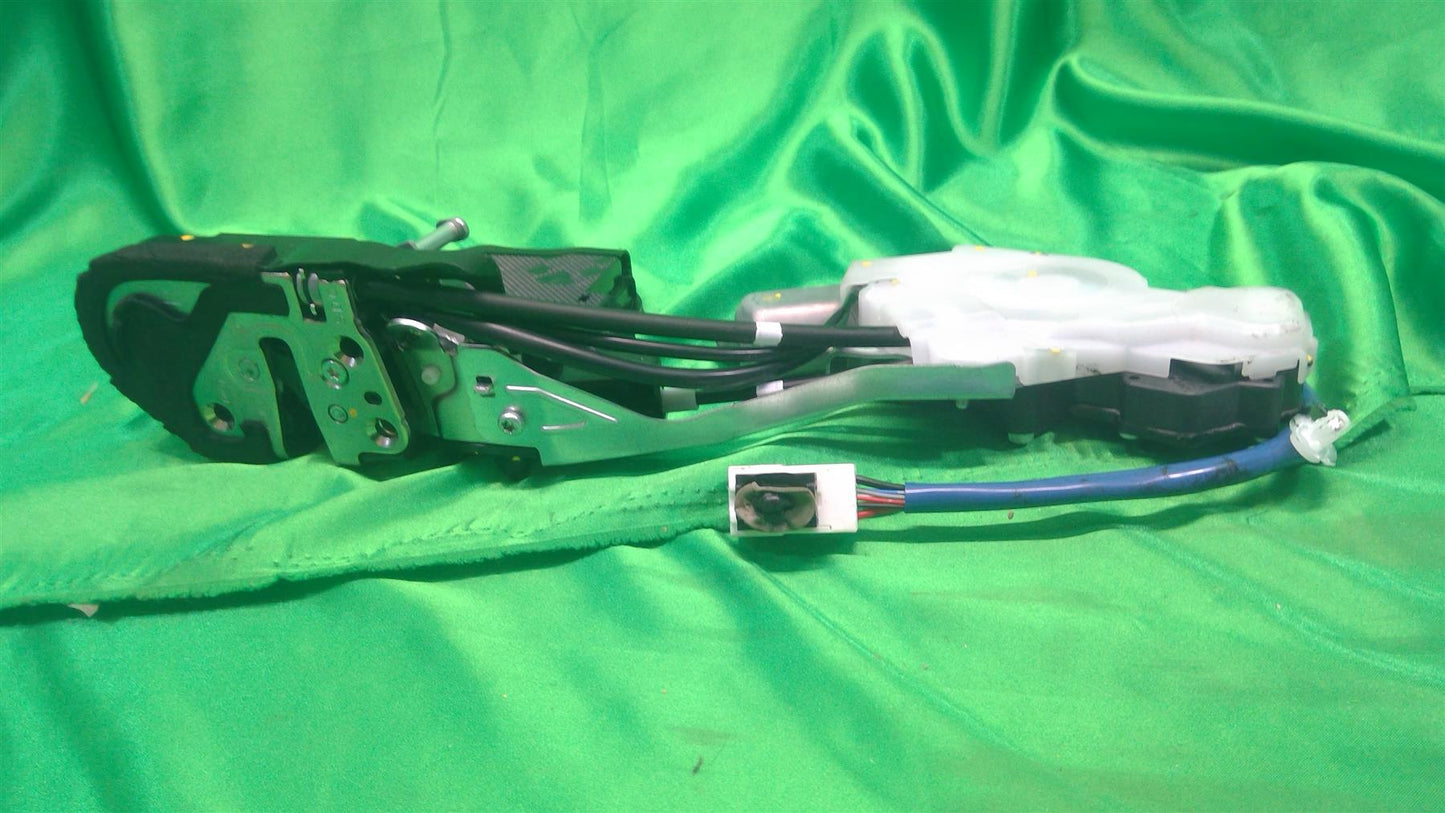 09-20 LS460 LS460L LS600hL Right Rear Door Lock Assy 6905050110