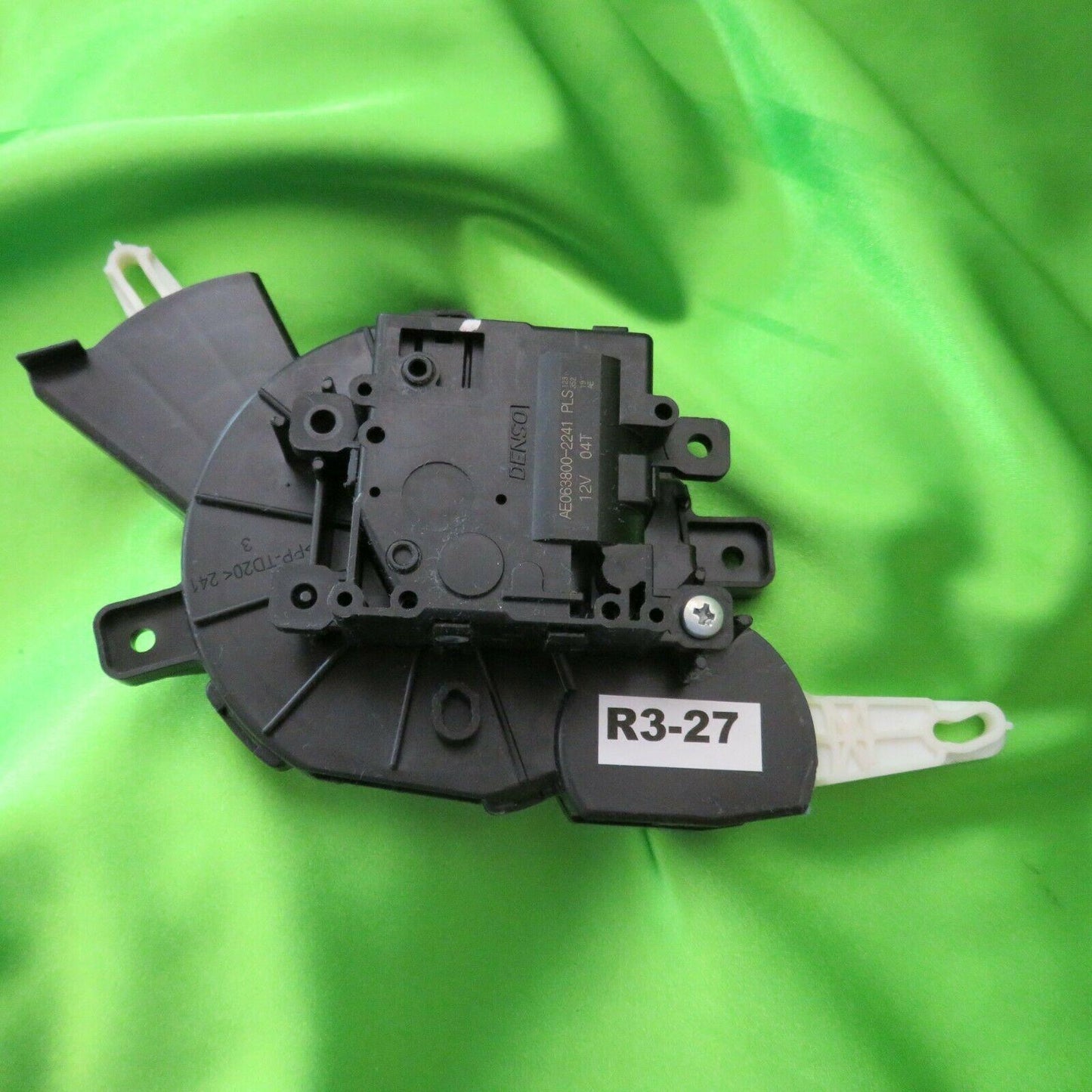 02-08 Camry HVAC Blend Door Actuator 8710606110