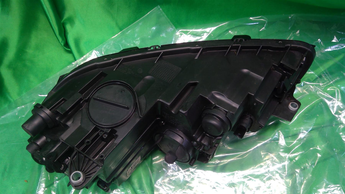 12-15 Passat Right Headlight 561941006D