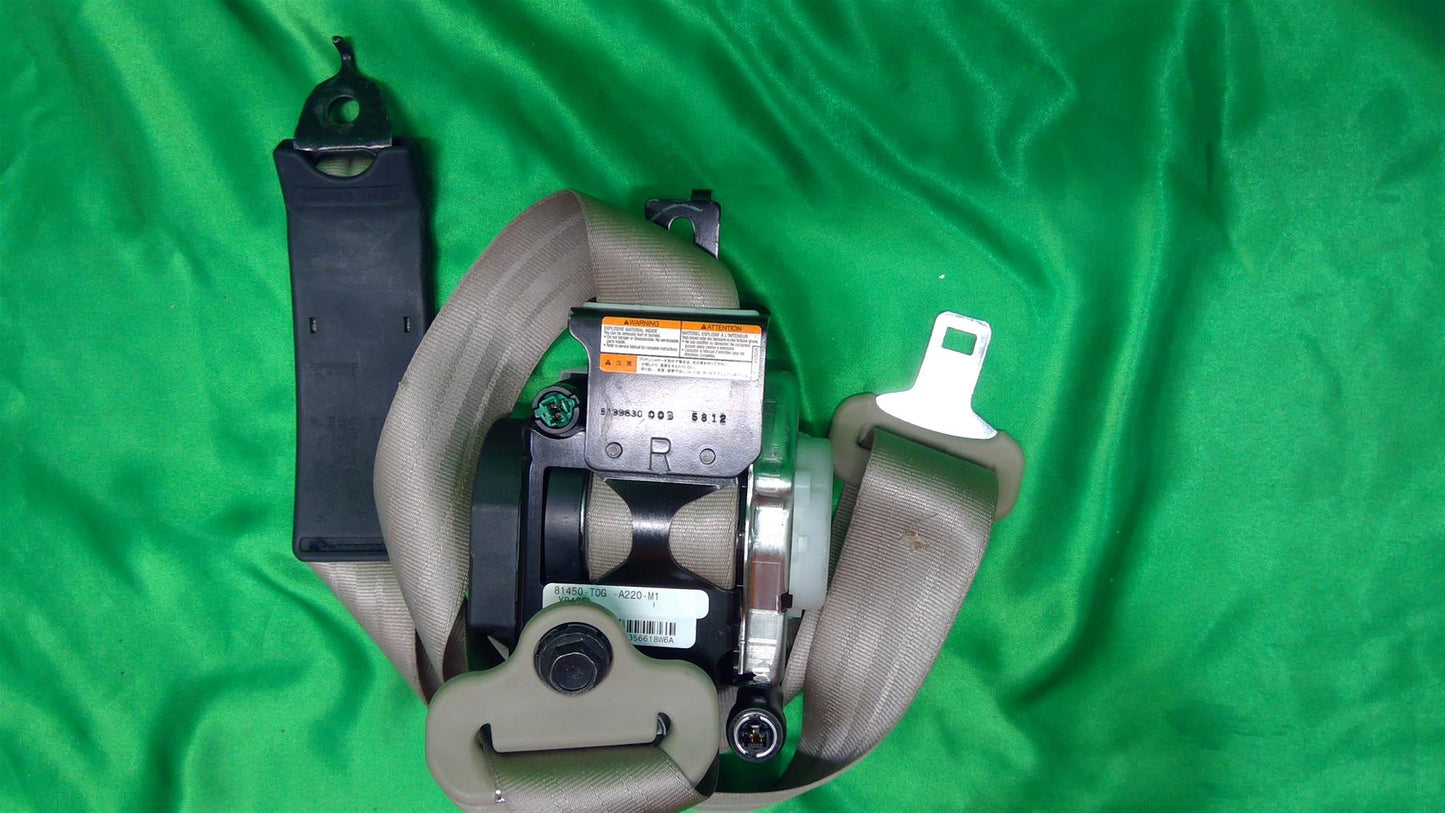 15-16 CR-V Outer R Sandstorm Belt & Retractor 04814T0GA21ZA